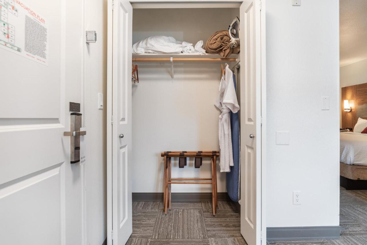 Marshall Suites Bainbridge Island Eksteriør billede