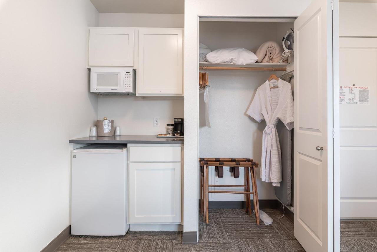 Marshall Suites Bainbridge Island Eksteriør billede