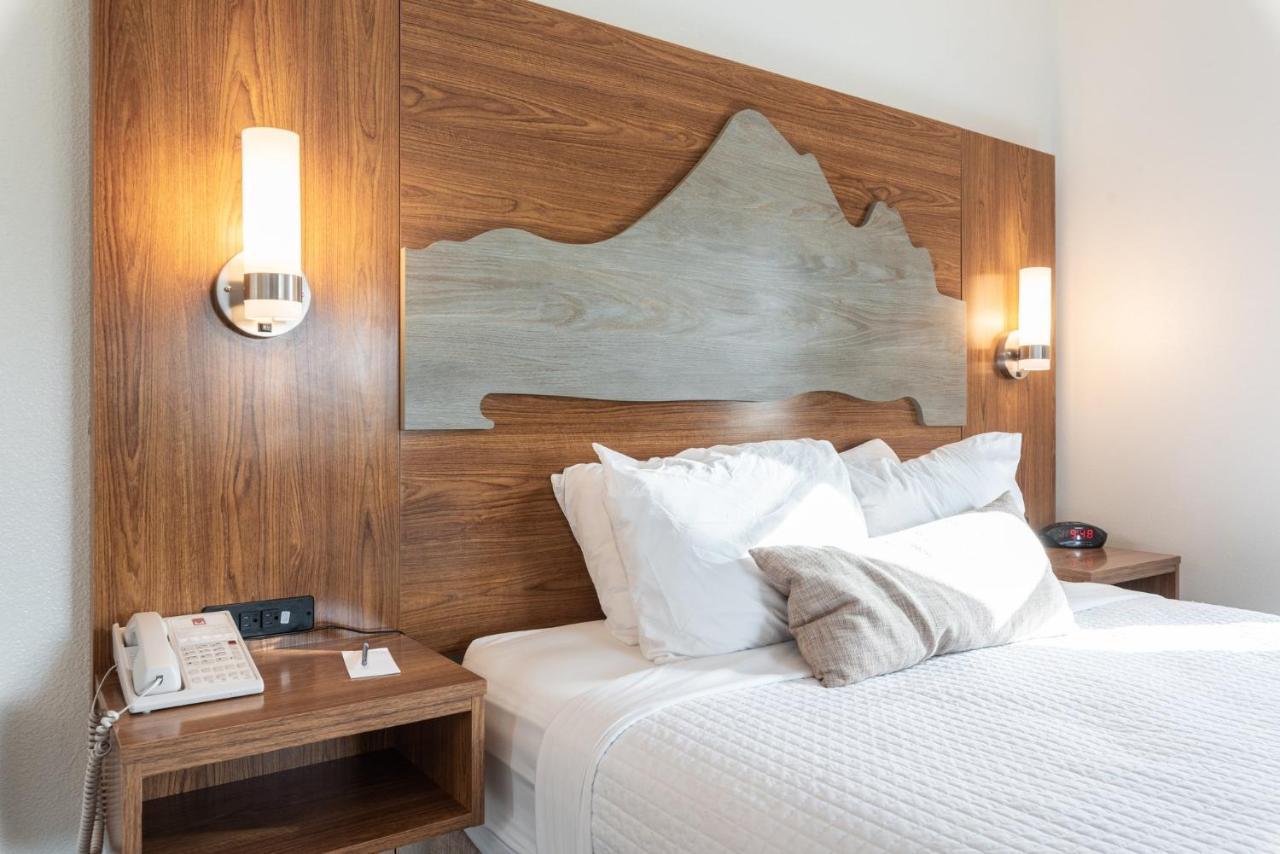 Marshall Suites Bainbridge Island Eksteriør billede