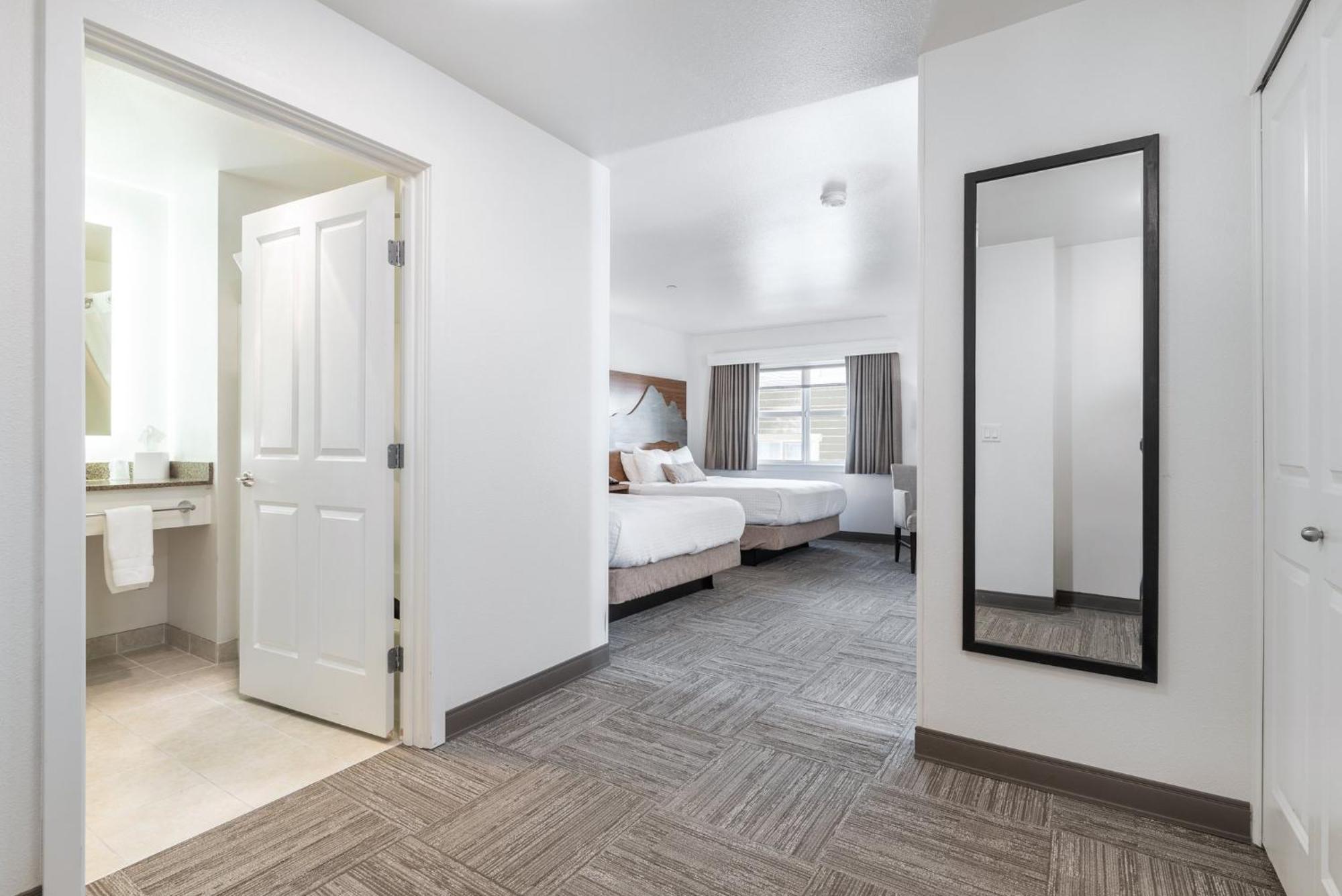 Marshall Suites Bainbridge Island Eksteriør billede